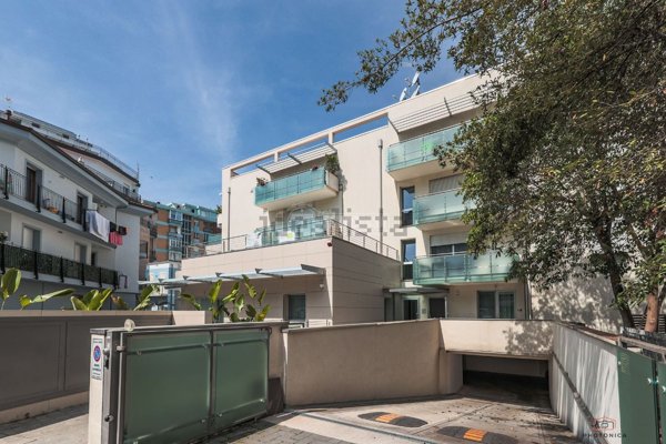 appartamento in vendita a Rimini in zona Marina Centro