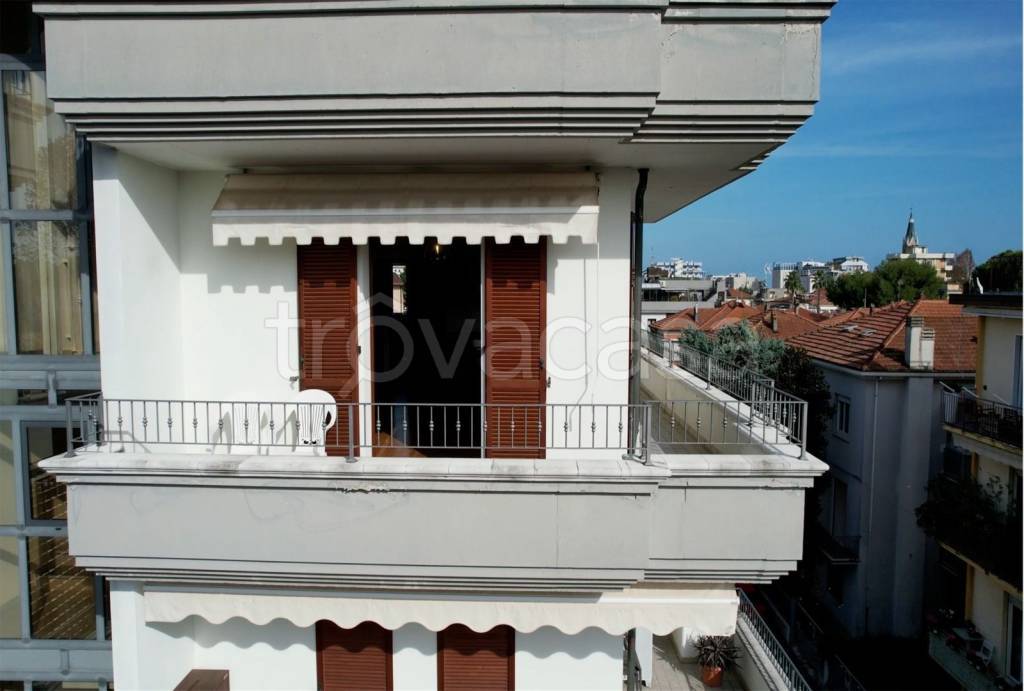 appartamento in vendita a Rimini in zona Marina Centro