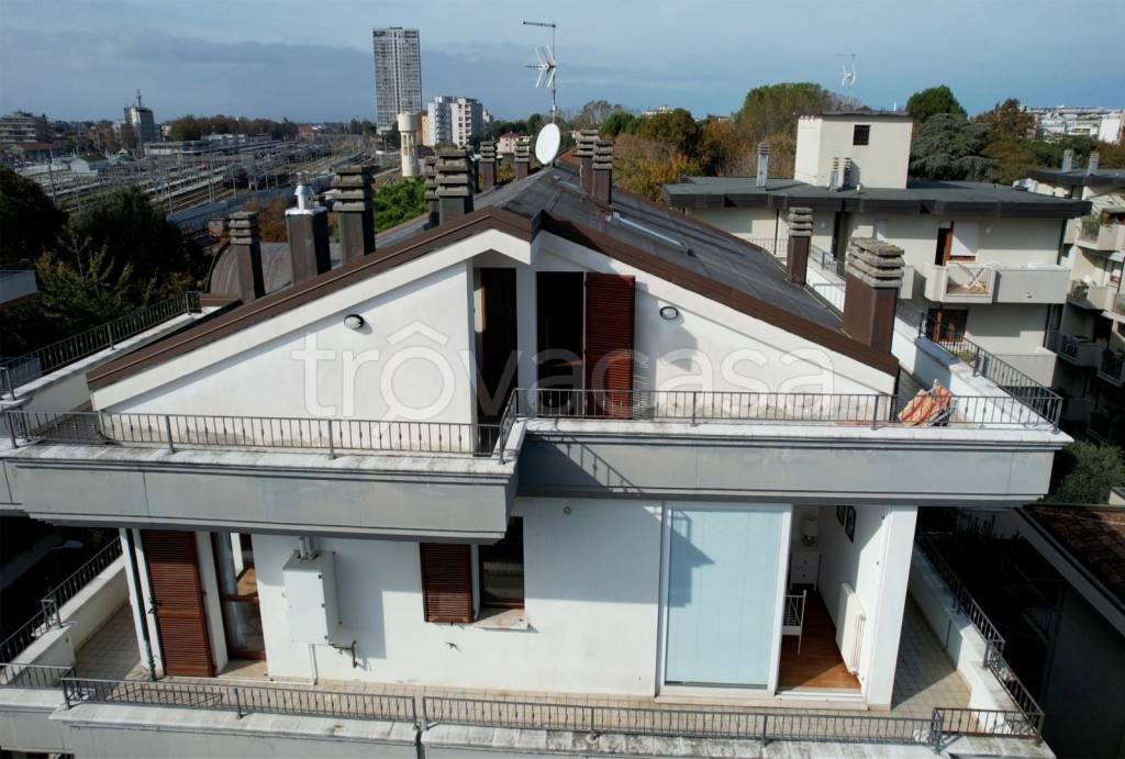 appartamento in vendita a Rimini in zona Marina Centro
