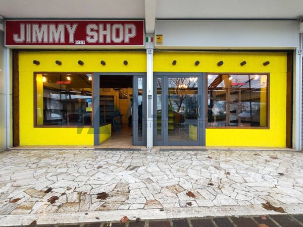 negozio in vendita a Rimini in zona Bellariva