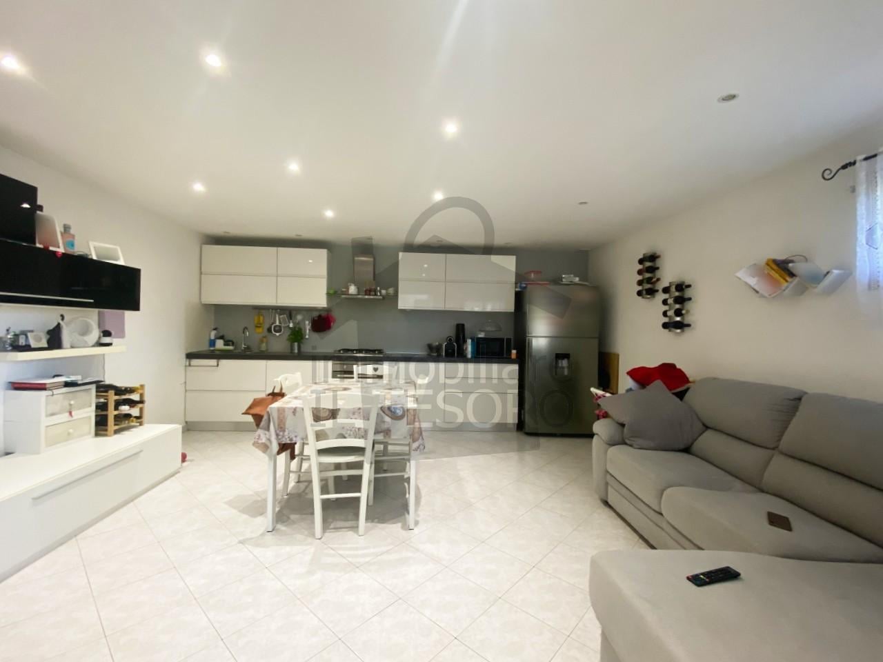 casa indipendente in vendita a Rimini in zona Vergiano