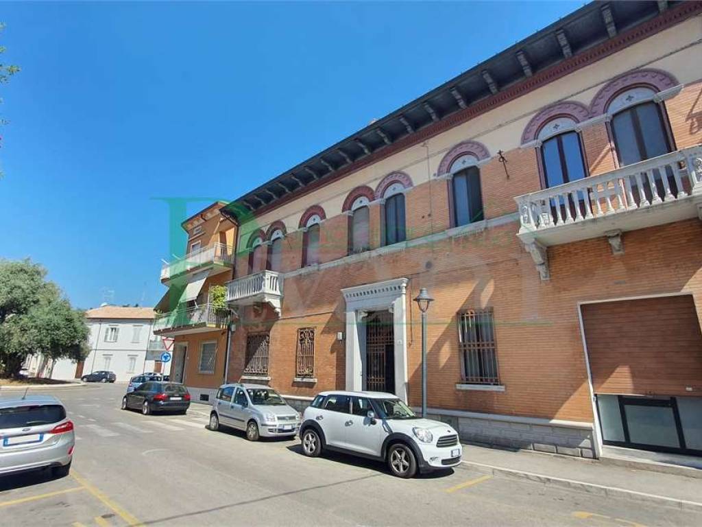 casa indipendente in vendita a Rimini in zona Centro Storico