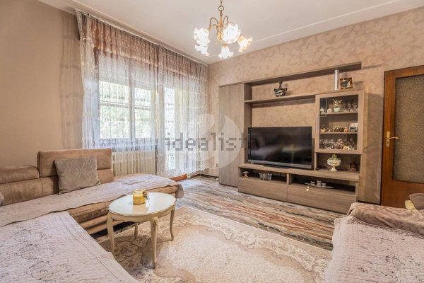 appartamento in vendita a Rimini in zona Colonnella