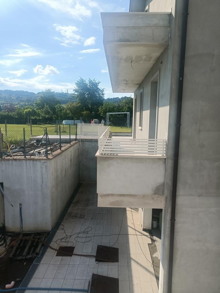 casa indipendente in vendita a Rimini in zona Gaiofana