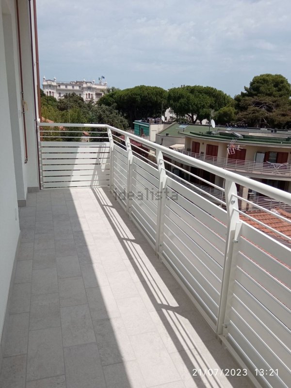 appartamento in vendita a Rimini in zona Marina Centro