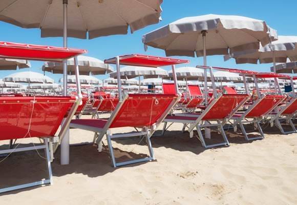 negozio in vendita a Rimini in zona Rivazzurra