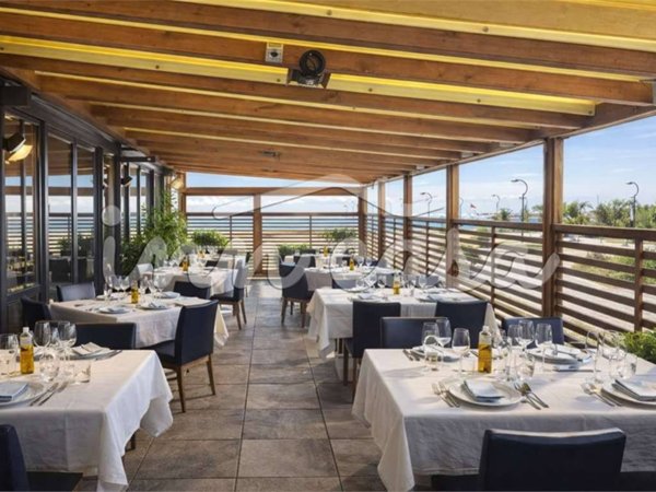 negozio in vendita a Rimini in zona Celle