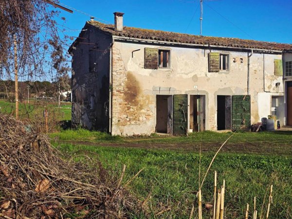 casa indipendente in vendita a Rimini in zona Grotta Rossa
