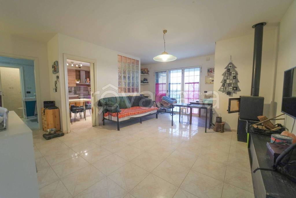 casa indipendente in vendita a Rimini in zona Lagomaggio