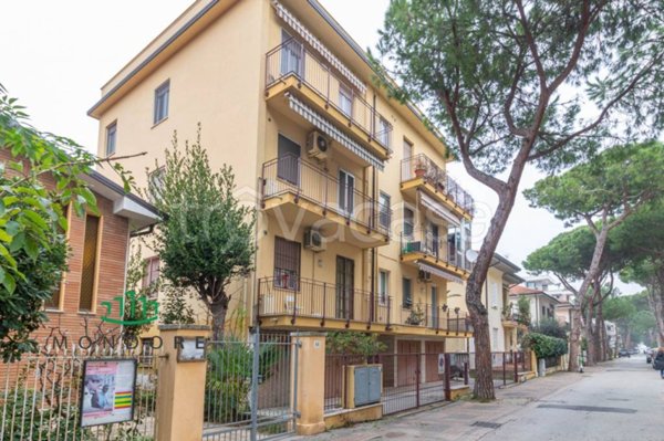 appartamento in vendita a Rimini in zona Marina Centro