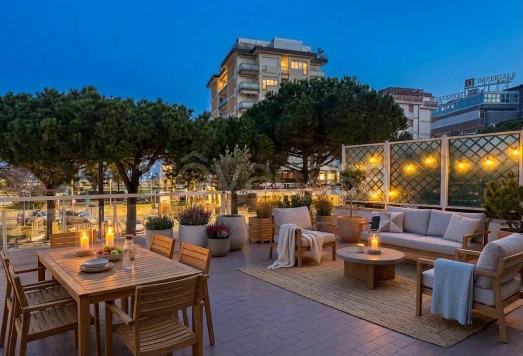 appartamento in vendita a Rimini in zona Marina Centro