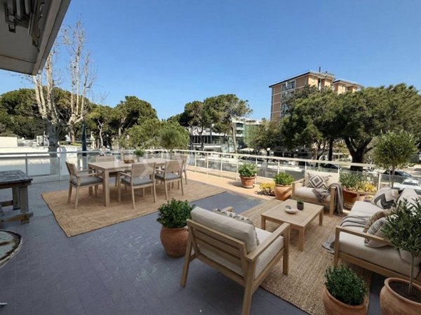 appartamento in vendita a Rimini in zona Marina Centro