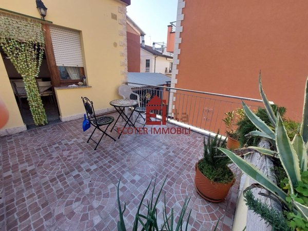 casa indipendente in vendita a Rimini in zona Bellariva