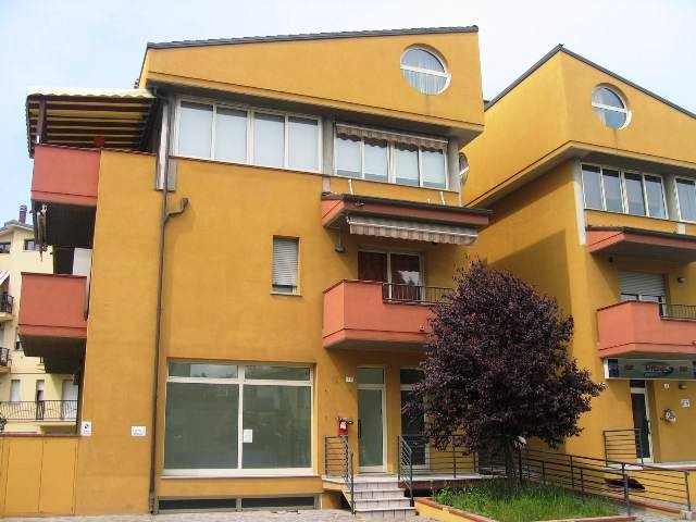 ufficio in vendita a Rimini in zona Celle