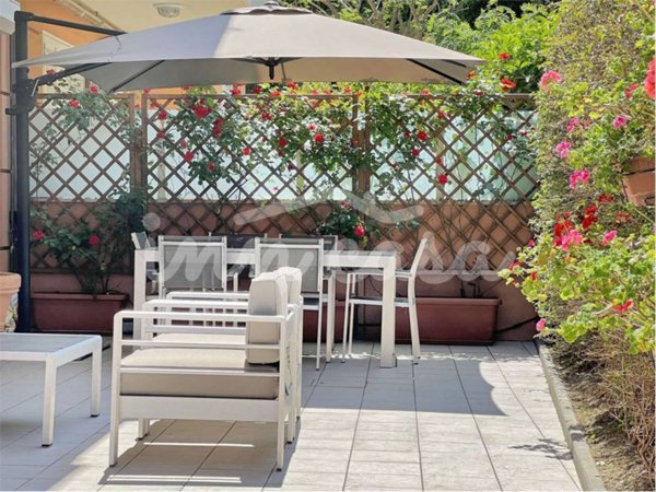 appartamento in vendita a Rimini in zona Marina Centro