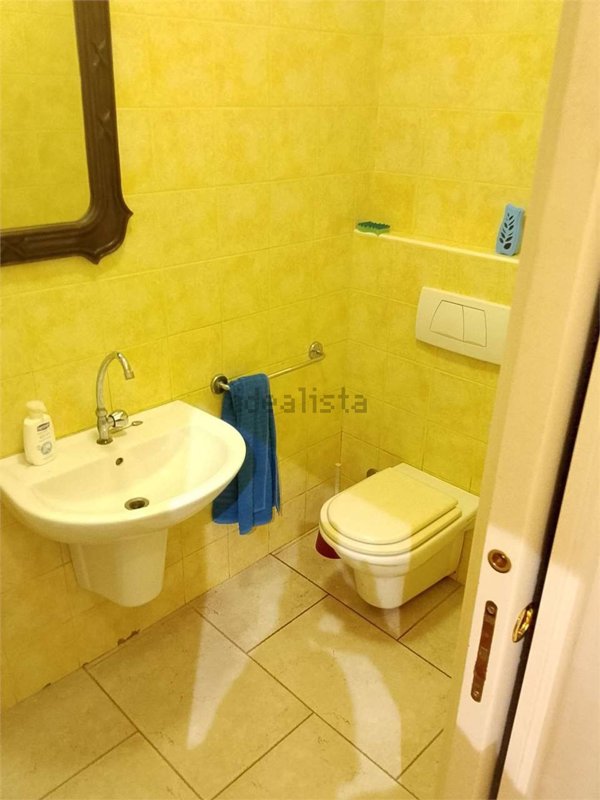 locale commerciale in vendita a Rimini in zona Centro Storico