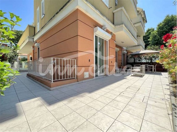 appartamento in vendita a Rimini in zona Marina Centro