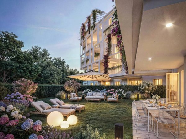 appartamento in vendita a Rimini in zona Marina Centro