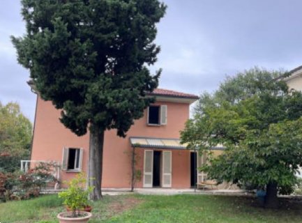 casa indipendente in vendita a Rimini in zona Torre Pedrera