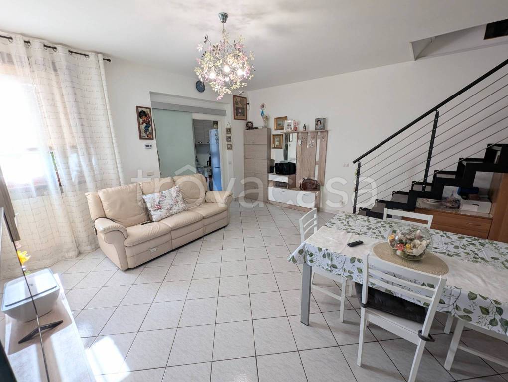 appartamento in vendita a Rimini in zona Marecchiese