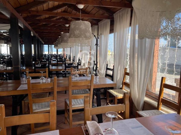 negozio in vendita a Rimini in zona Rivabella