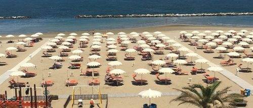 negozio in vendita a Rimini in zona Viserba