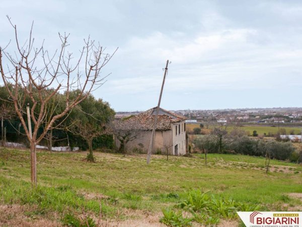 casa indipendente in vendita a Rimini in zona San Martino Monte L'Abate