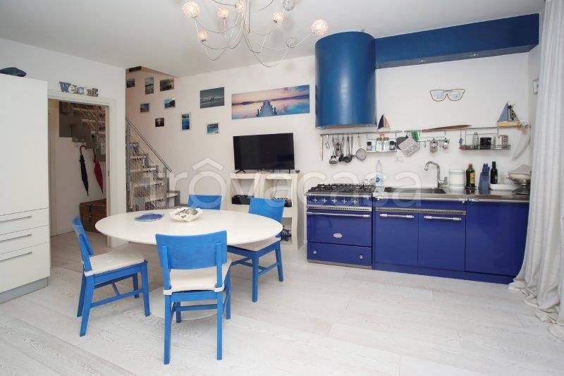 appartamento in vendita a Rimini in zona Marina Centro