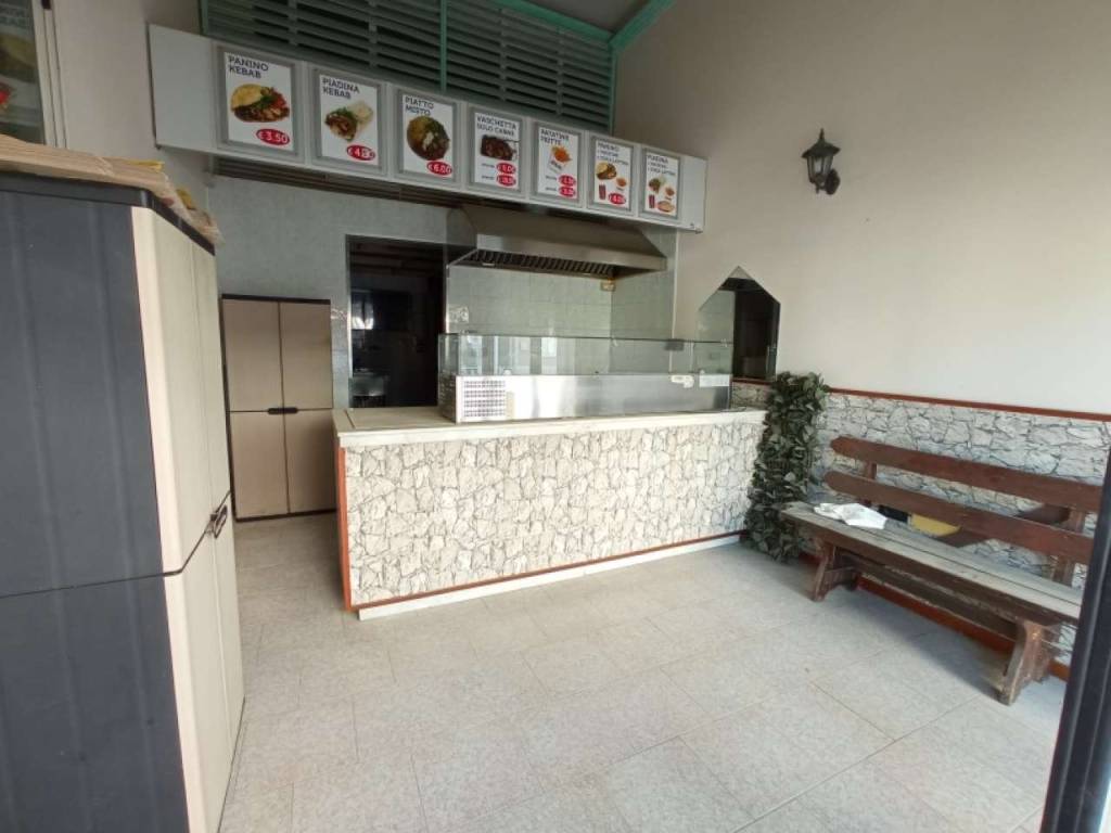 negozio in vendita a Rimini in zona Viserba