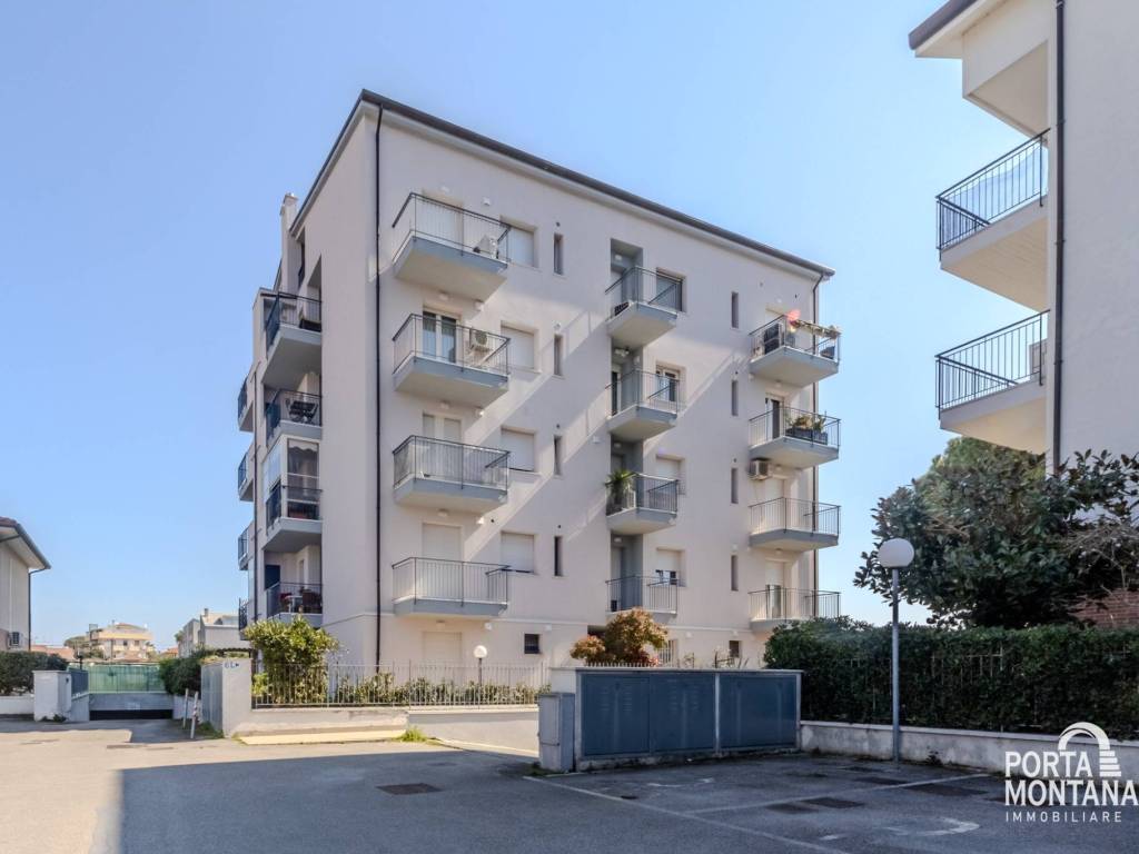 appartamento in vendita a Rimini in zona Viserbella