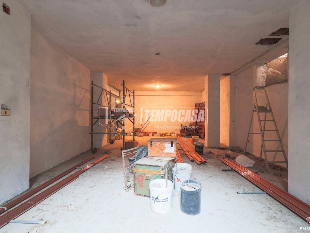 locale commerciale in vendita a Rimini in zona Marebello