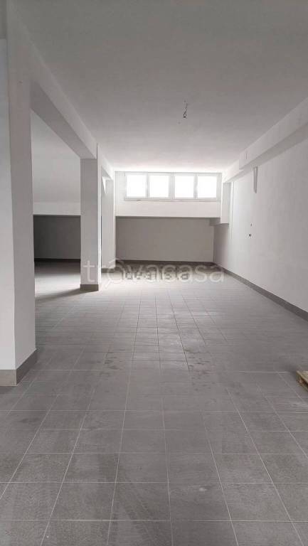 negozio in vendita a Rimini in zona Marina Centro