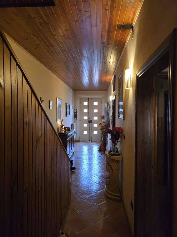 casa indipendente in vendita a Rimini in zona Marecchiese