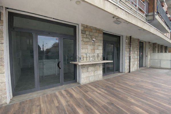 negozio in vendita a Rimini in zona Marecchiese