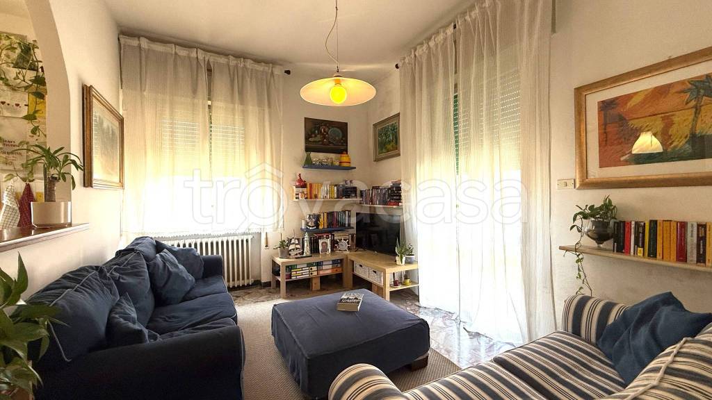 casa indipendente in vendita a Rimini in zona Viserba