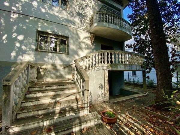 casa indipendente in vendita a Rimini in zona Marina Centro