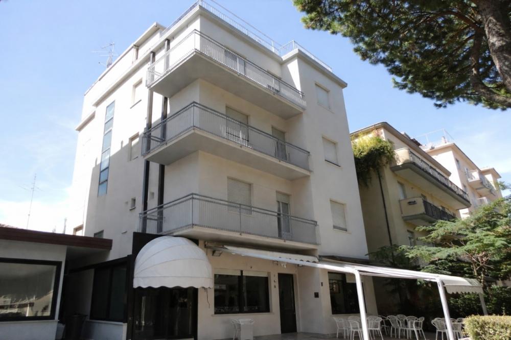 appartamento in vendita a Rimini in zona Marina Centro