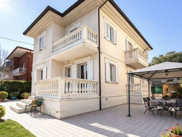 appartamento in vendita a Rimini in zona Miramare di Rimini