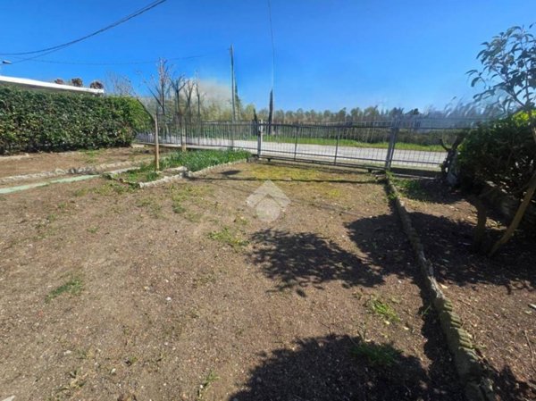 casa indipendente in vendita a Rimini in zona Torre Pedrera