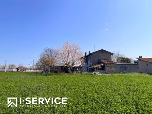casa indipendente in vendita a Rimini in zona Vergiano