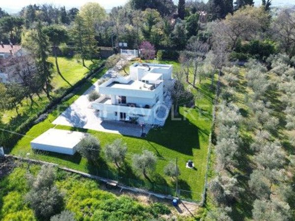 casa indipendente in vendita a Rimini in zona Vergiano