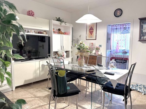 casa indipendente in vendita a Rimini in zona Colonnella