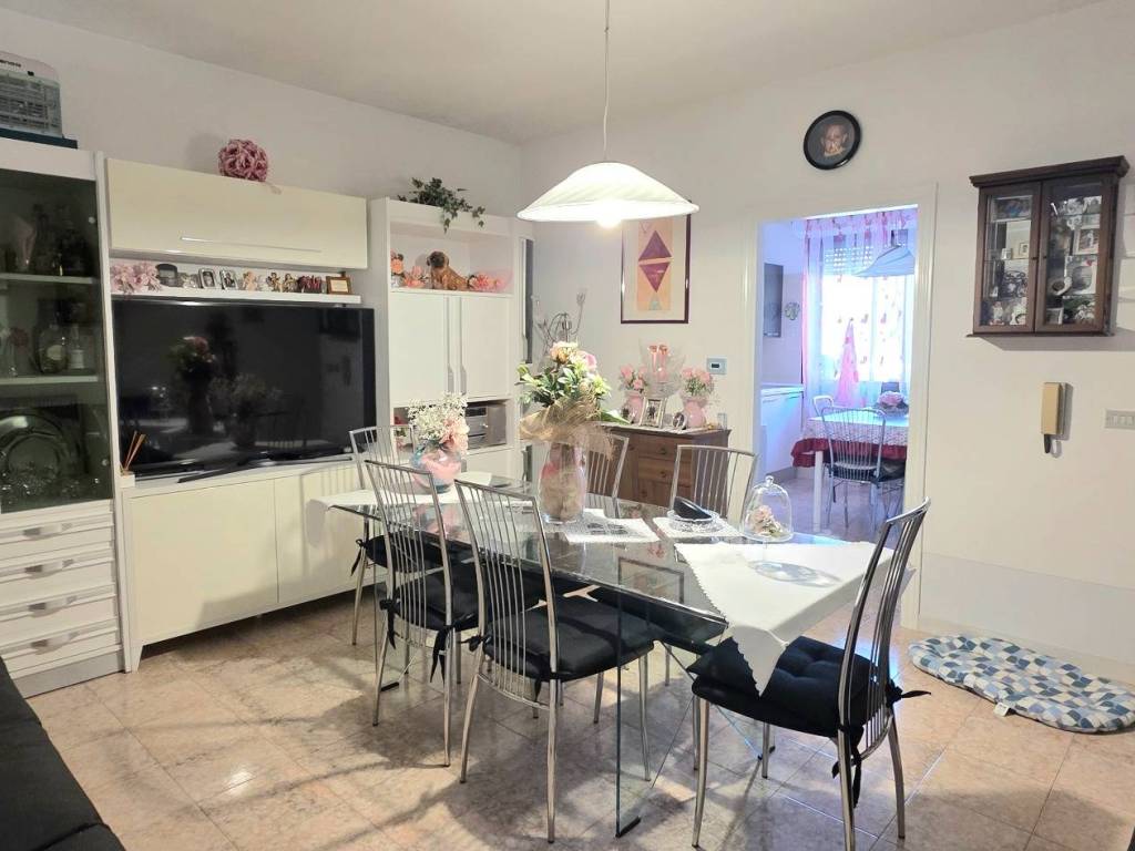 casa indipendente in vendita a Rimini in zona Colonnella