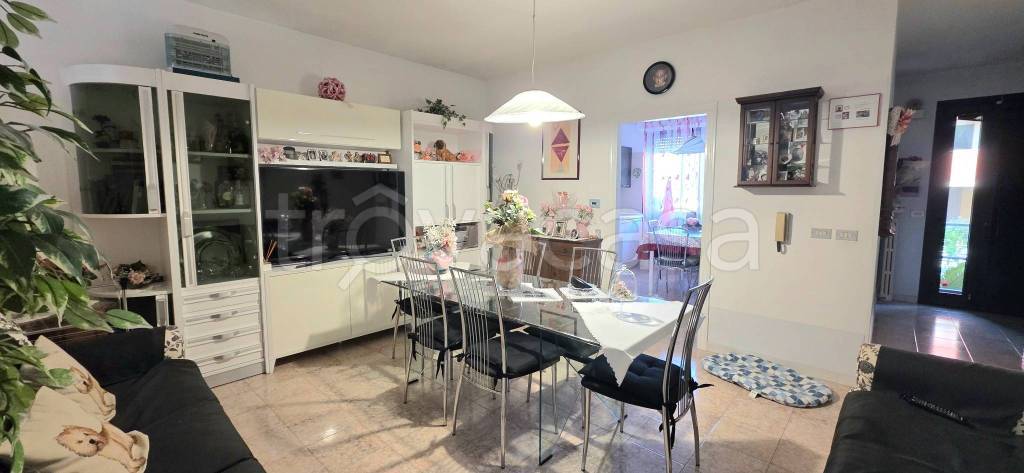 appartamento in vendita a Rimini in zona Colonnella