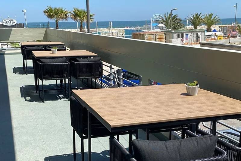 intera palazzina in vendita a Rimini in zona Rivazzurra