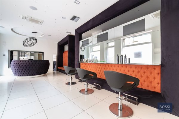 negozio in vendita a Rimini in zona Centro Storico