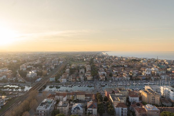 appartamento in vendita a Rimini in zona Marina Centro