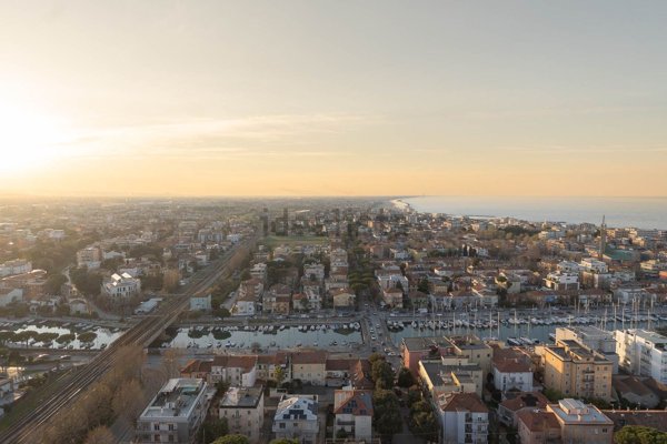 appartamento in vendita a Rimini in zona Marina Centro