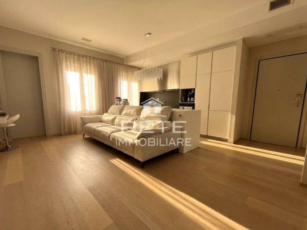 appartamento in vendita a Rimini in zona Centro Storico