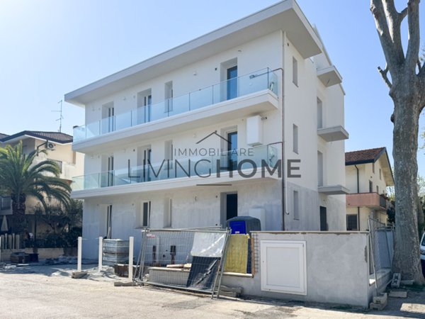 appartamento in vendita a Rimini in zona Miramare di Rimini